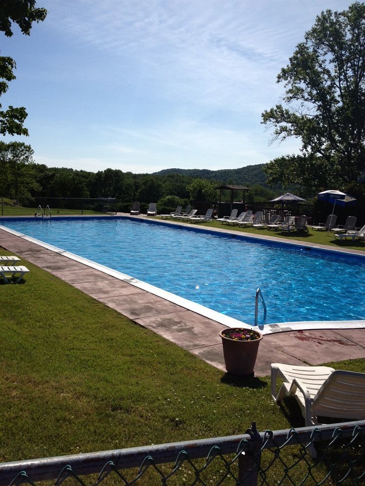 Water Gap Country Club And Resort