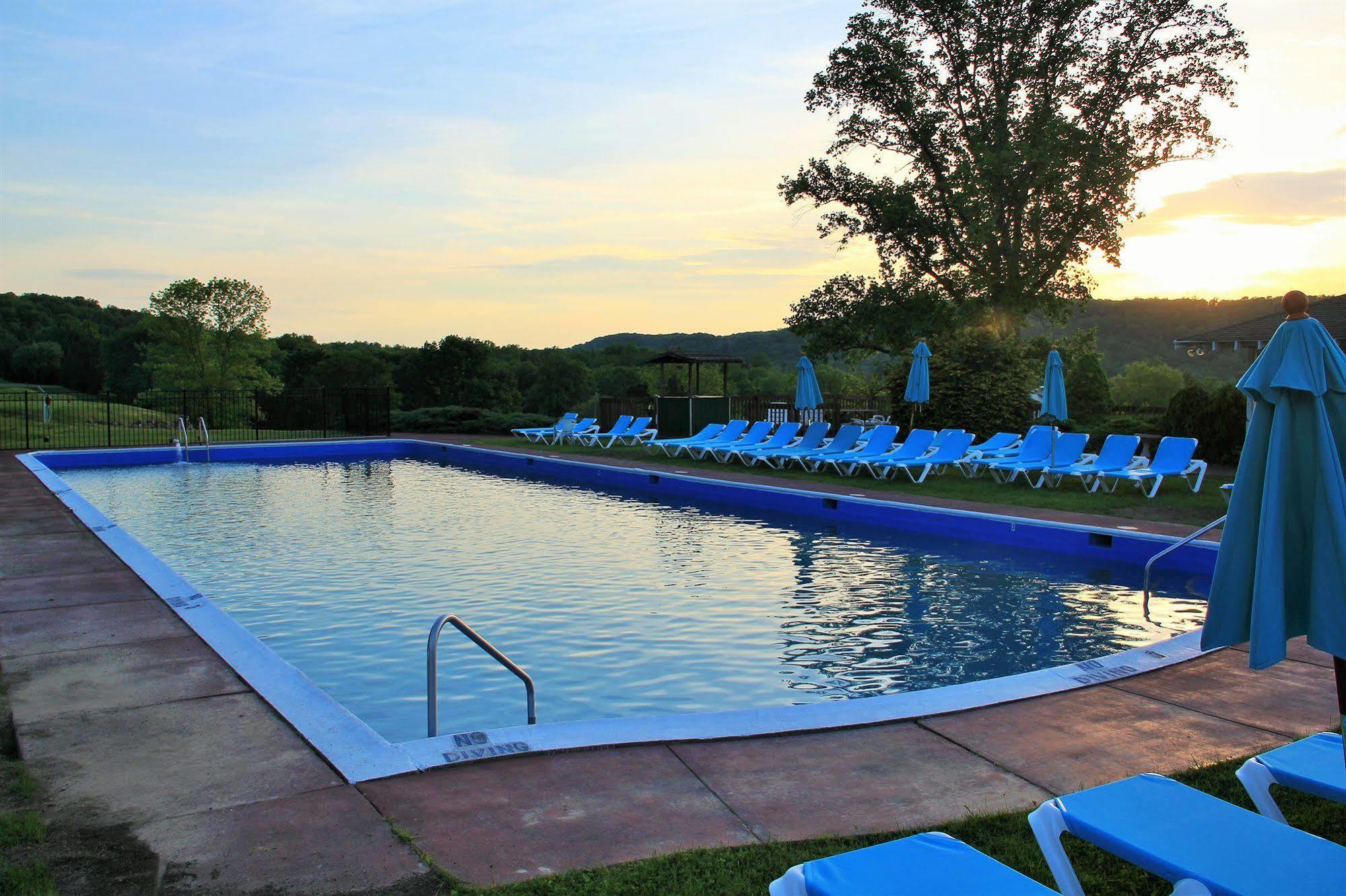 Water Gap Country Club And Resort Hotel
