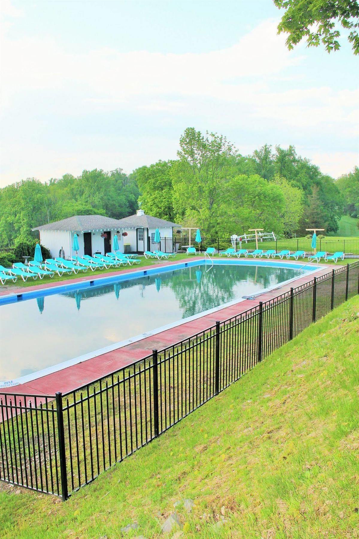 Water Gap Country Club And Resort 4*